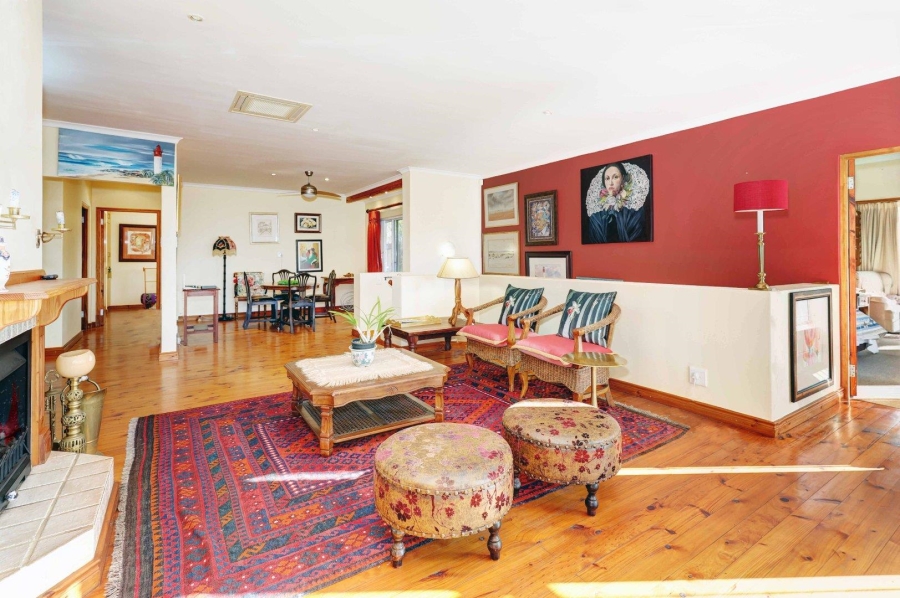 4 Bedroom Property for Sale in Van Riebeeckshof Western Cape